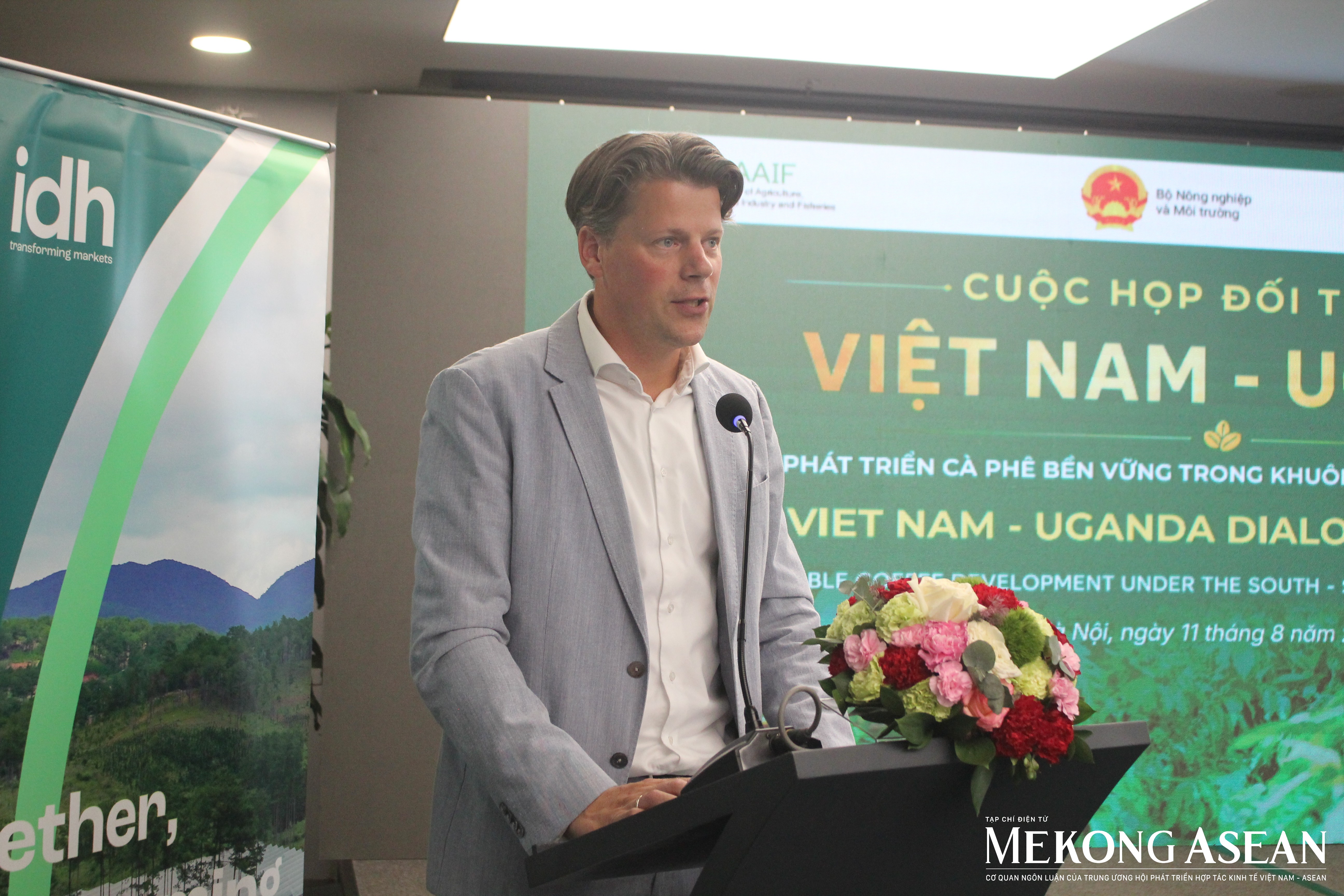 Việt Nam - Uganda thúc đẩy hợp tác phát triển cà phê bền vững