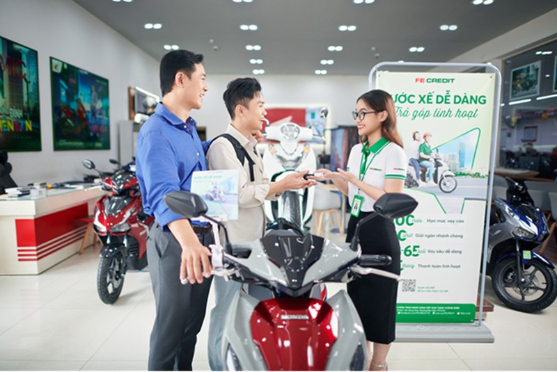 FE CREDIT 3 năm liên tiếp dẫn đầu Top 5 công ty tài chính tiêu dùng uy tín