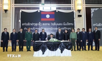 Thường trực Ban Bí thư dự Lễ truy điệu Chủ tịch Quốc hội Lào