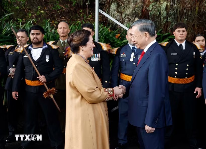 Toàn quyền New Zealand Cindy Kiro đón Tổng Bí thư, Chủ tịch nước Tô Lâm - Ảnh: TTXVN