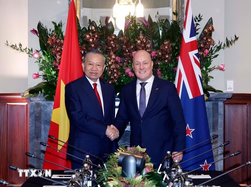 Tổng Bí thư, Chủ tịch nước Tô Lâm và Thủ tướng New Zealand Christopher Luxon chụp ảnh chung - Ảnh: TTXVN.
