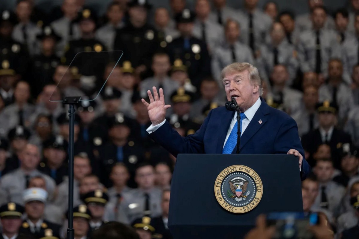 Ông Trump nêu lý do tạm hoãn áp thuế 50% với hàng hóa Canada