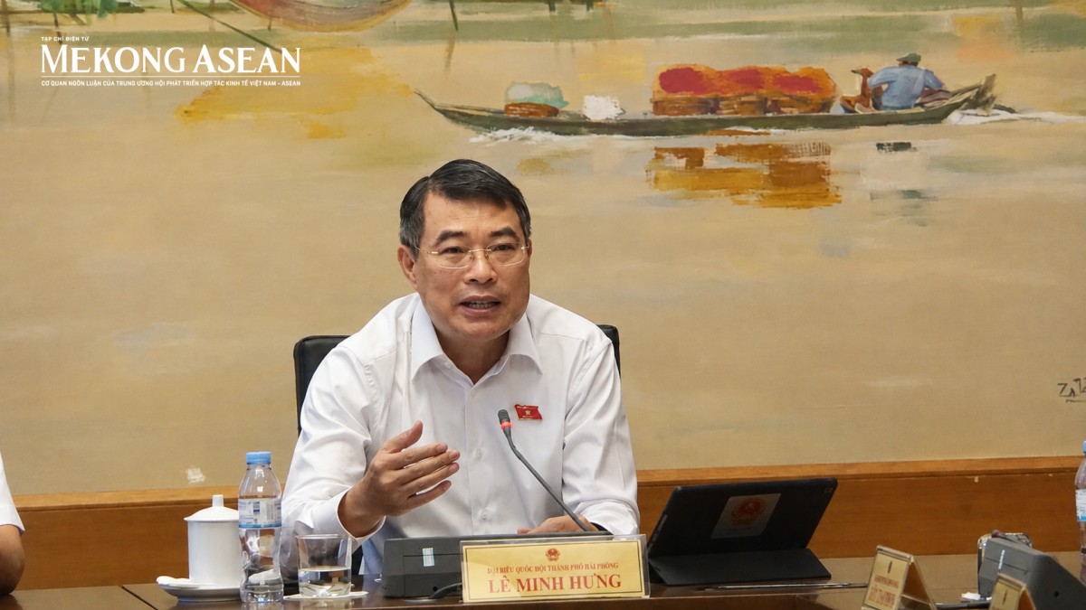 Thủ tướng Lê Minh Hưng trả lời câu hỏi 'tại sao giá nhà cao'