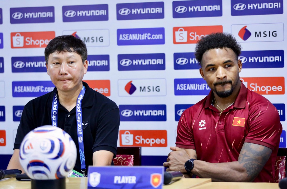 HLV Kim Sang Sik kỳ vọng Xuân Son sẽ lập hat-trick vào lưới Thái Lan