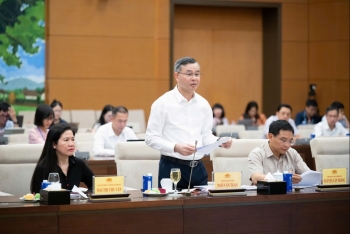 Đề xuất giảm 30% thuế cho cá nhân, doanh nghiệp doanh thu không quá 10 tỷ