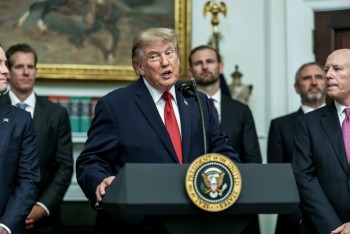 Tổng thống Trump: ‘Iran không còn tiền trả lương cho binh sĩ’