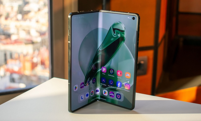 ChatGPT dành cho thanh thiếu niên, Motorola ra smartphone gập tại Việt Nam