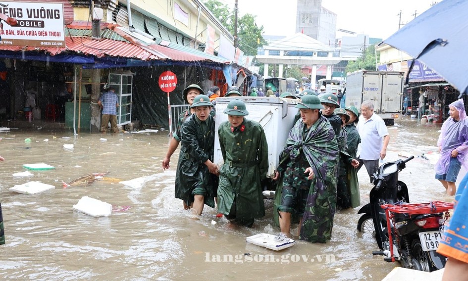 Lạng Sơn thiệt hại nặng do ngập lụt, nhiều tuyến đường bị chia cắt