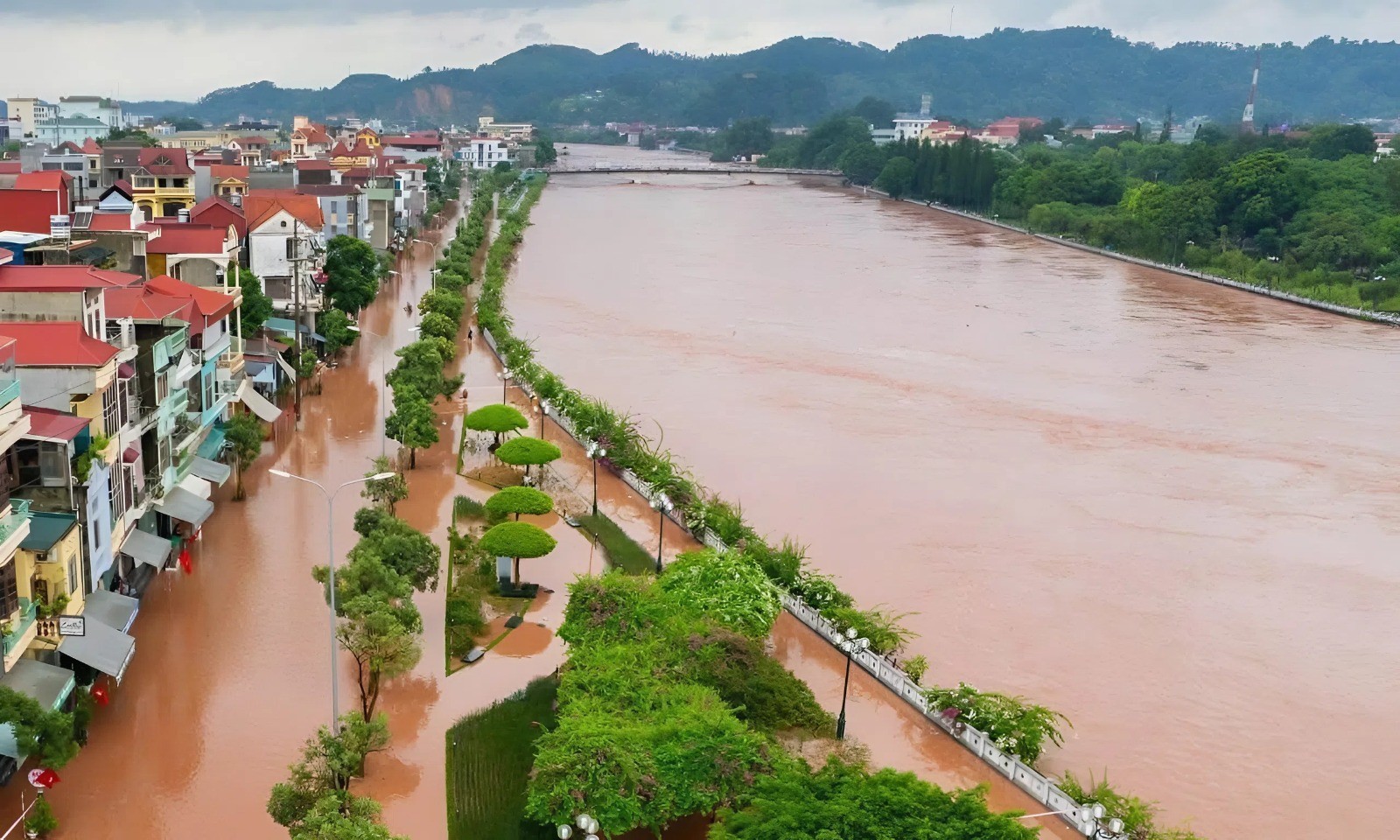 Dồn lực khắc phục ngập lụt diện rộng tại Bắc Bộ do ảnh hưởng bởi bão số 4