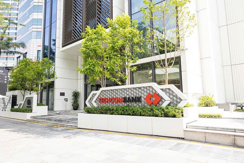 Techcombank chia cổ tức bằng cổ phiếu để tăng vốn, dẫn đầu nhóm ngân hàng tư nhân