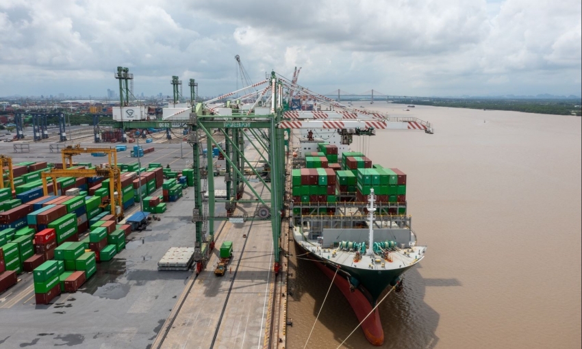 Hai lãnh đạo Viconship đăng ký bán hết cổ phiếu VSC