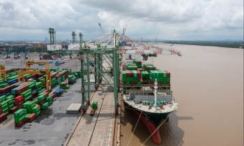 Hai lãnh đạo Viconship đăng ký bán hết cổ phiếu VSC