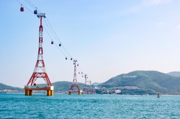 Hòn Tre: Từ đảo hoang sơ đến điểm đến 