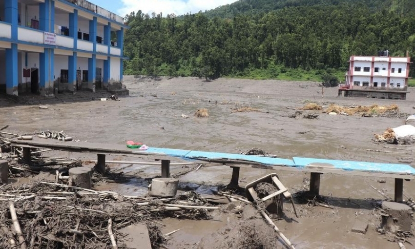 Lũ quét kinh hoàng tại biên giới Nepal - Trung Quốc, hàng trăm người mất tích