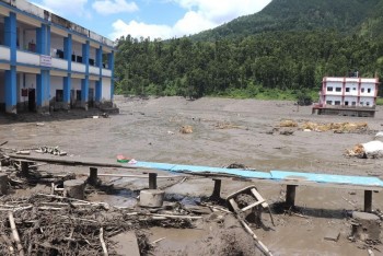 Lũ quét kinh hoàng tại biên giới Nepal - Trung Quốc, hàng trăm người mất tích