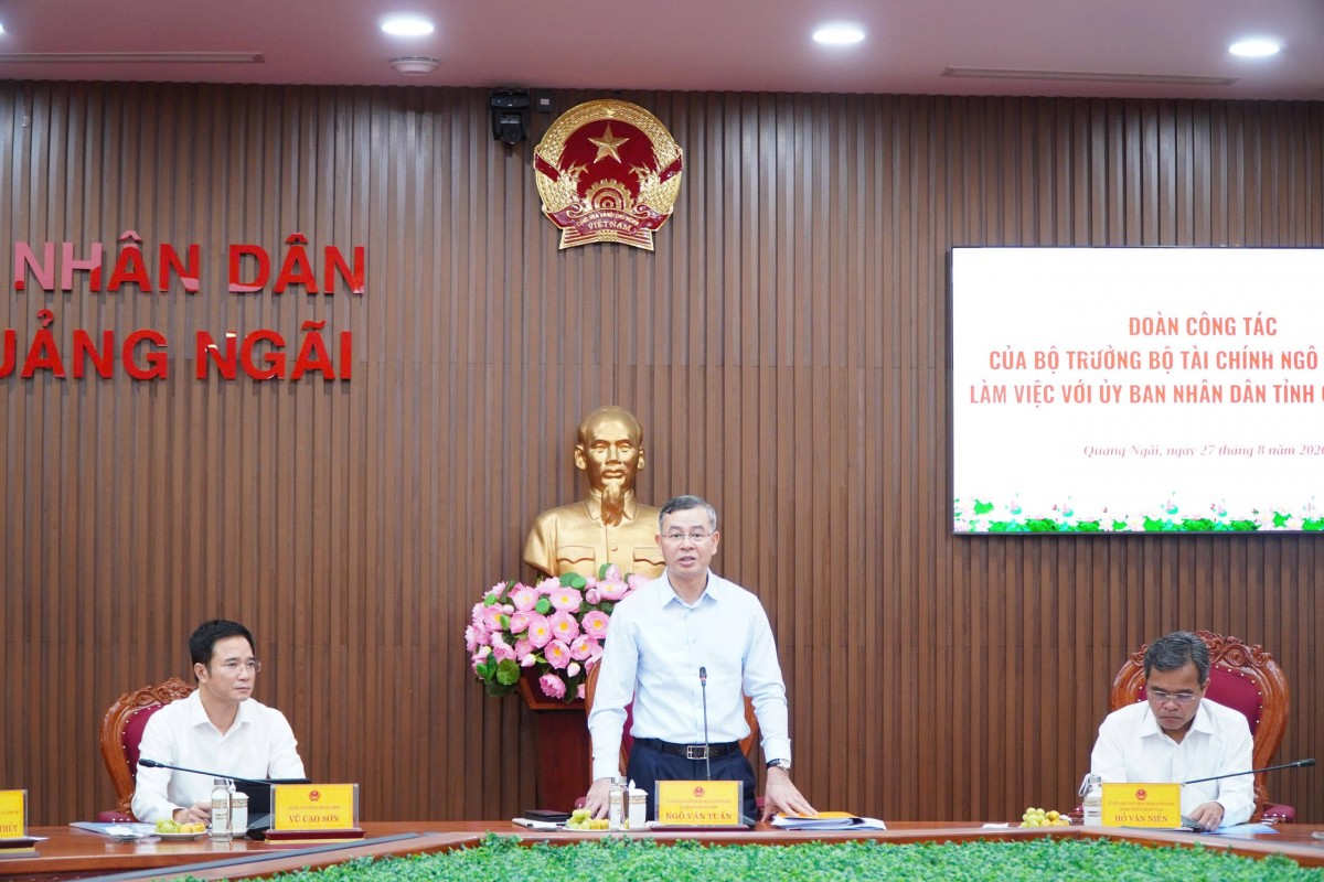 Tạo động lực đưa Quảng Ngãi thành trung tâm kinh tế biển quốc gia