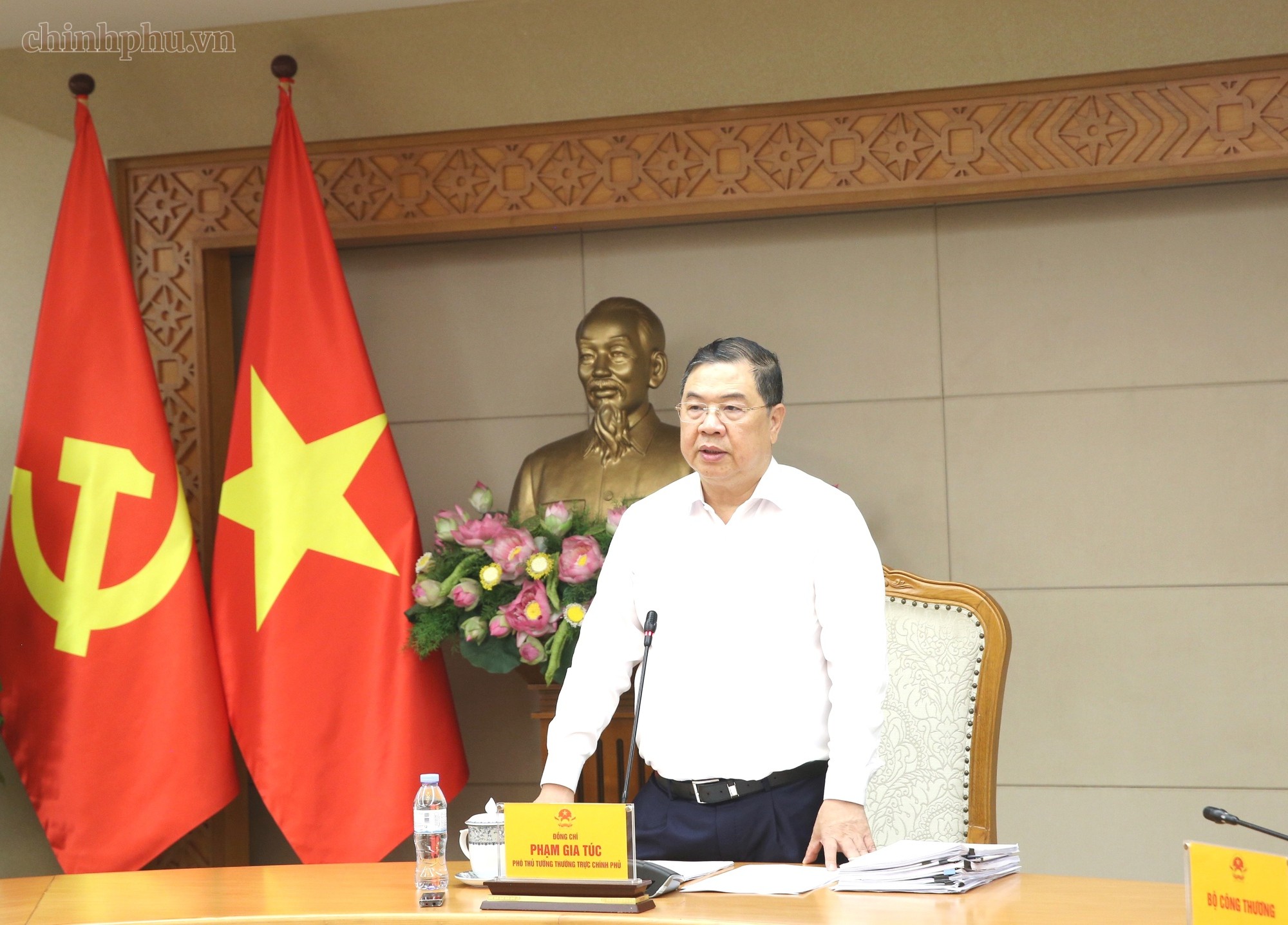 Phó Thủ tướng Thường trực Phạm Gia Túc phát biểu kết luận cuộc họp - Ảnh: VGP.