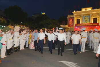 Sôi động khai mạc phố đi bộ ẩm thực đêm thành phố Hải Phòng