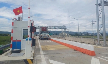 Cao tốc Bắc - Nam đầu kỳ nghỉ lễ thông suốt dù tăng 57% lưu lượng xe