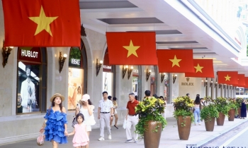 Không khí chào đón ngày Quốc khánh 2/9 tại Hà Nội