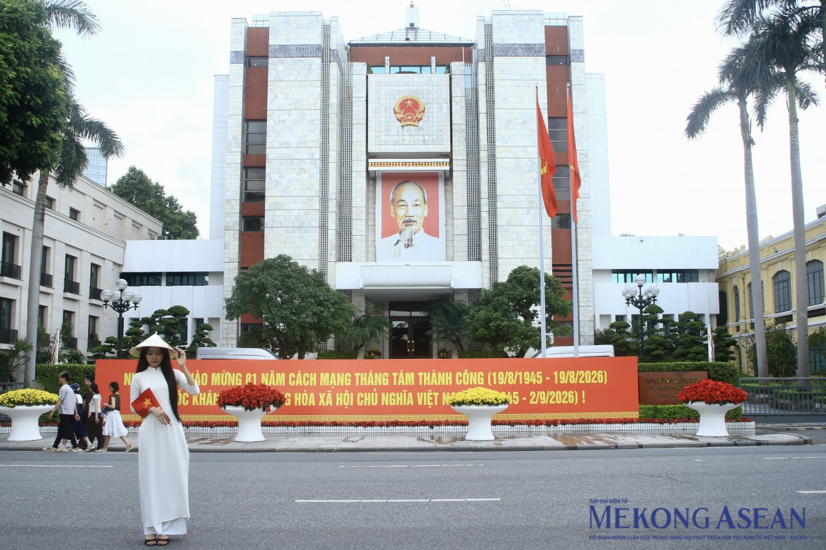 Không khí chào đón ngày Quốc khánh 2/9 tại Hà Nội