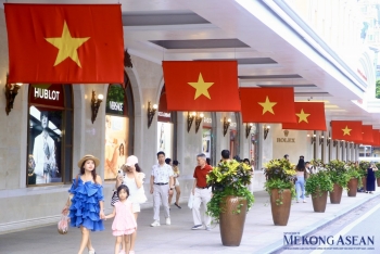 Không khí chào đón ngày Quốc khánh 2/9 tại Hà Nội