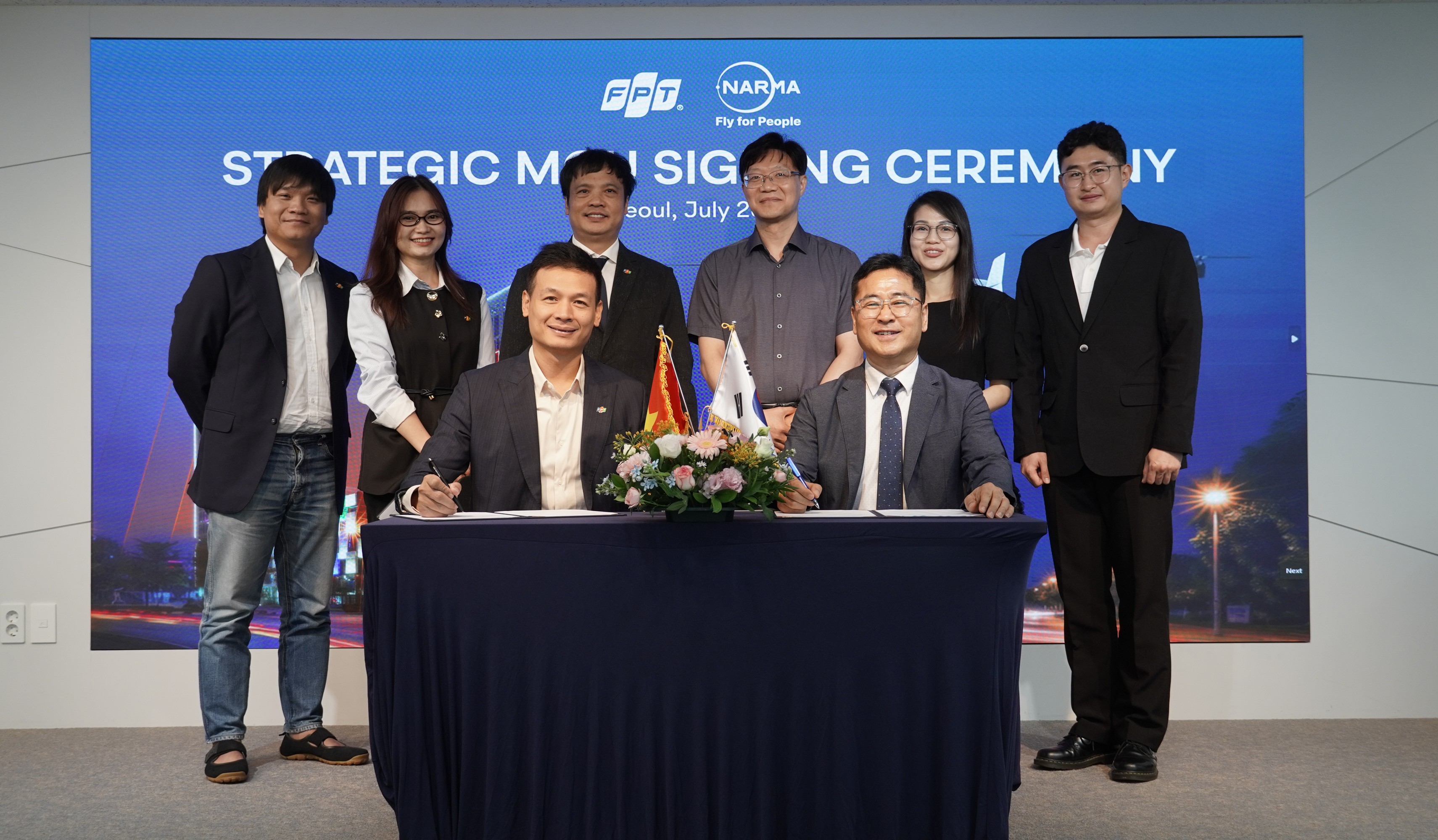 Lễ ký kết hợp tác giữa FPT và Narma. Ảnh: FPT