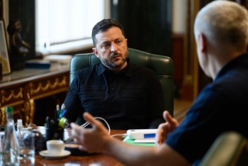 Ông Zelensky tuyên bố Ukraine tạm ngừng không kích Nga
