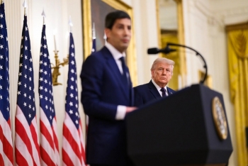 Ông Trump dọa ngừng giao thương với nhiều nước nếu Fed không hạ lãi suất