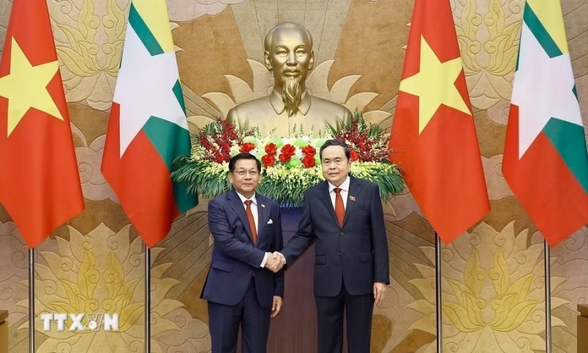Chủ tịch Quốc hội Trần Thanh Mẫn hội kiến Tổng thống Myanmar