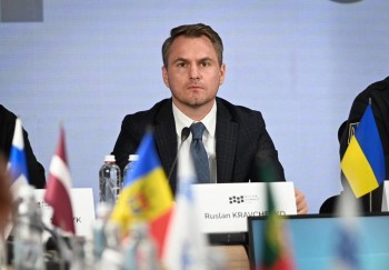 Tổng Công tố Ukraine từ chức giữa cáo buộc tham nhũng