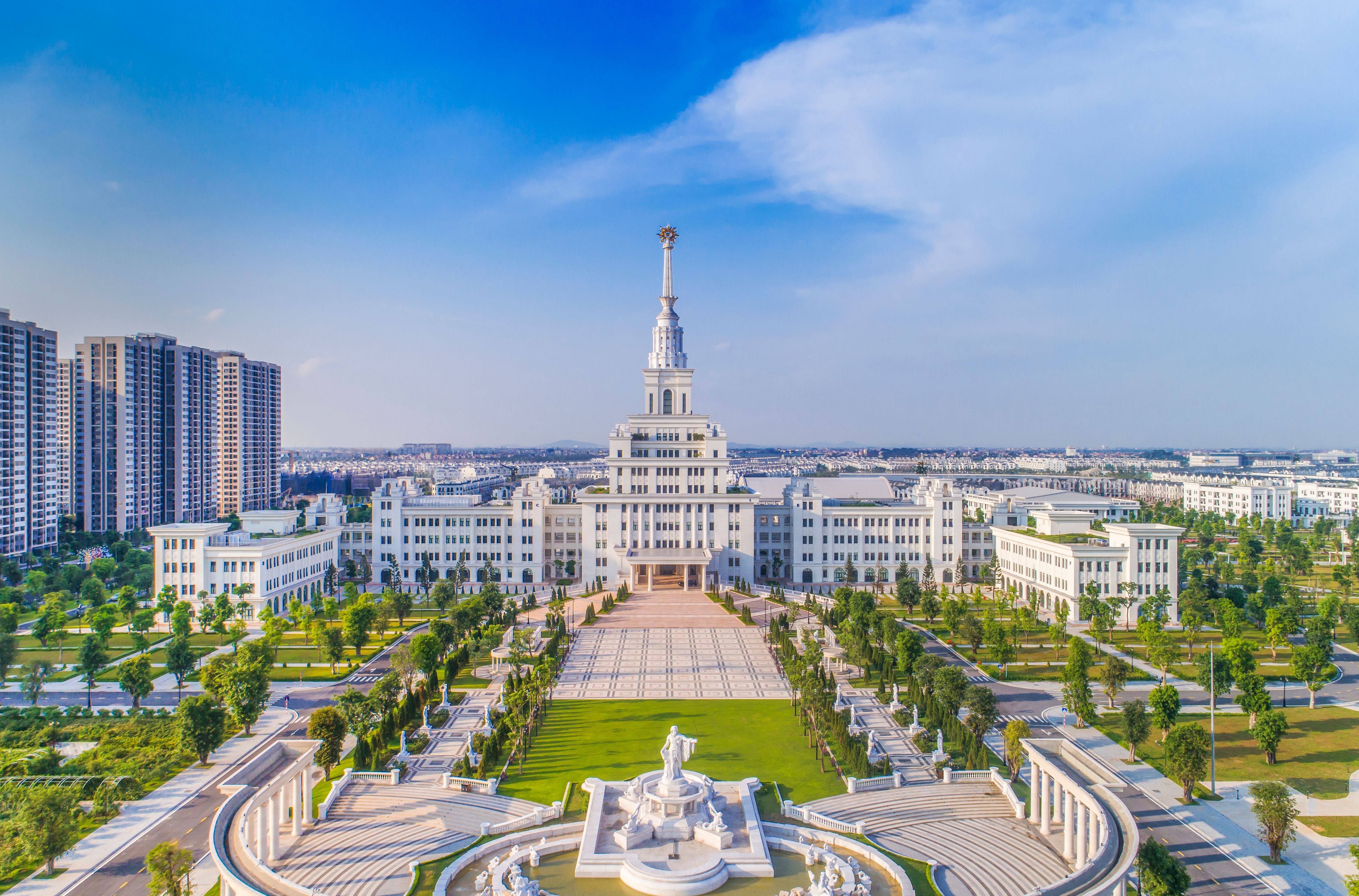 Bà Mai Hương Nội rời ghế Phó Tổng giám đốc Vingroup sau 14 năm gắn bó