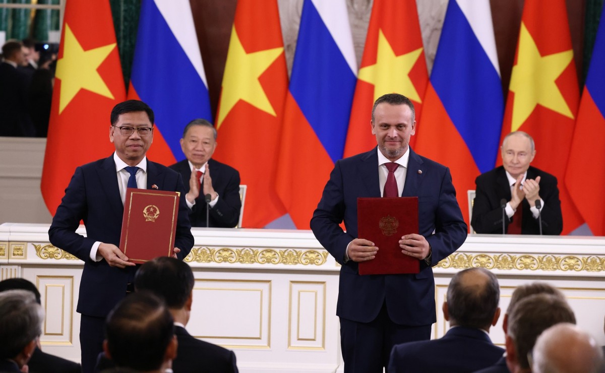 Việt Nam và Nga trao các văn kiện hợp tác song phương