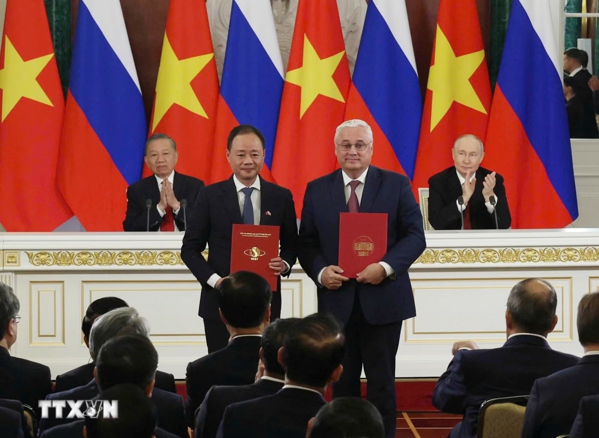 Việt Nam - Nga ra Tuyên bố chung về củng cố quan hệ trong giai đoạn mới