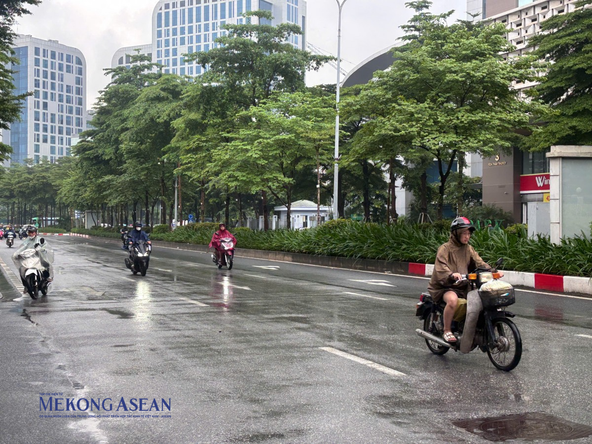 Bắc Bộ còn mưa lớn đến ngày 18/9, cảnh báo giông lốc