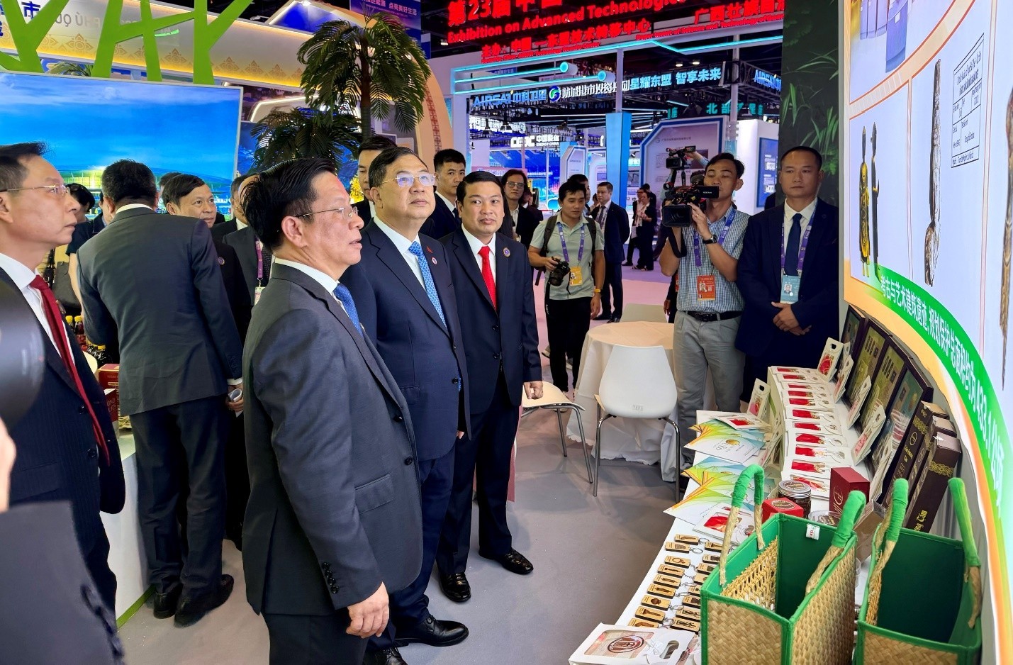 Việt Nam dẫn đầu ASEAN về quy mô gian hàng tại CAEXPO 2026