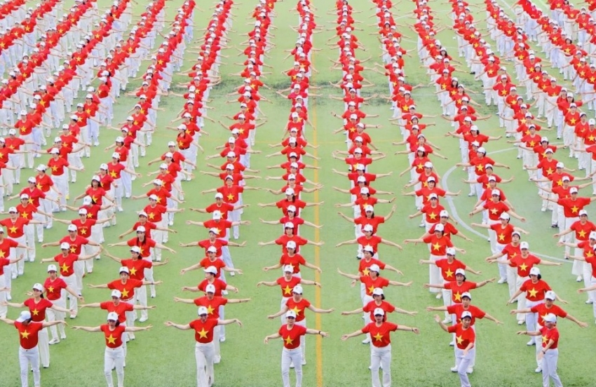 Vinamilk Sure đồng hành cùng người cao tuổi chủ động sống khỏe