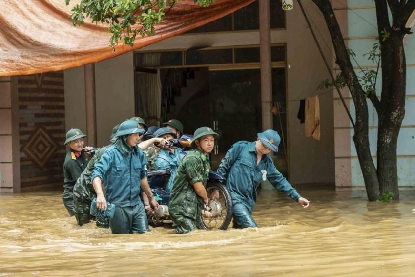 Miền Bắc nước lũ đang rút, Nam Trung Bộ và Nam Bộ chuẩn bị mưa lớn