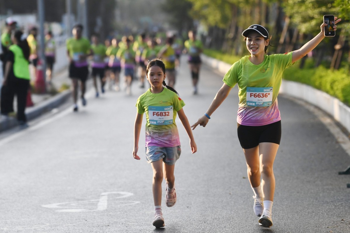 Qua 5 mùa tổ chức, Run For Love trở thành điểm hẹn quen thuộc của cộng đồng yêu chạy bộ trong mùa thu Hà Nội. Ảnh: VNA
