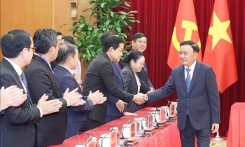 Thường trực Ban Bí thư tiếp Đoàn cán bộ cấp cao Đảng Nhân dân Cách mạng Lào