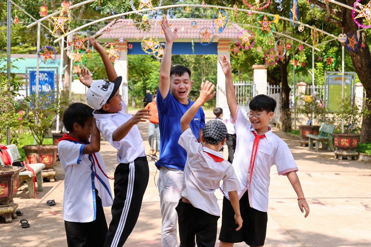 Gần 300.000 sản phẩm dinh dưỡng Vinamilk cùng trẻ em cả nước đón Trung thu