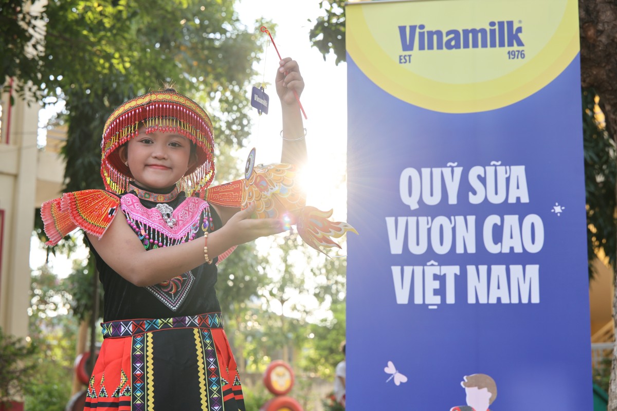 Gần 300.000 sản phẩm dinh dưỡng Vinamilk cùng trẻ em cả nước đón Trung thu