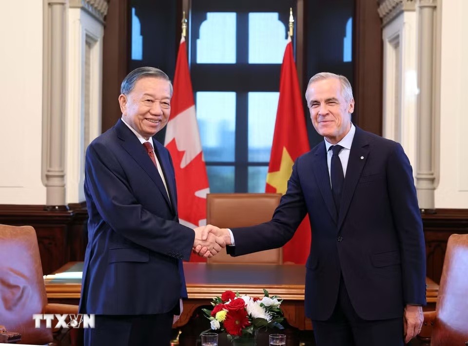 Tổng Bí thư, Chủ tịch nước Tô Lâm và Thủ tướng Canada Mark Carney. Ảnh: TTXVN.
