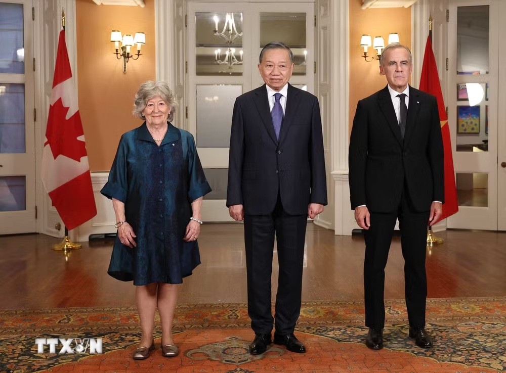 Tổng Bí thư, Chủ tịch nước Tô Lâm, Toàn quyền Canada Louise Arbour và Thủ tướng Canada Mark Carney. Ảnh: TTXVN.