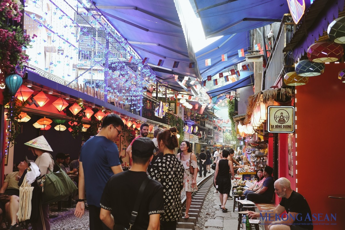 Một cú quét QR có thể mở thêm dòng tiền cho du lịch