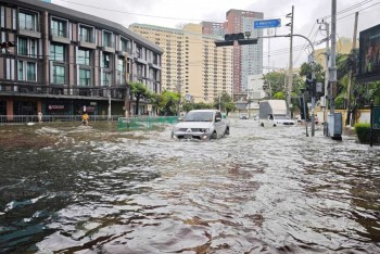 Gần 5.000 người sơ tán do ngập lụt ở Bangkok, Thái Lan