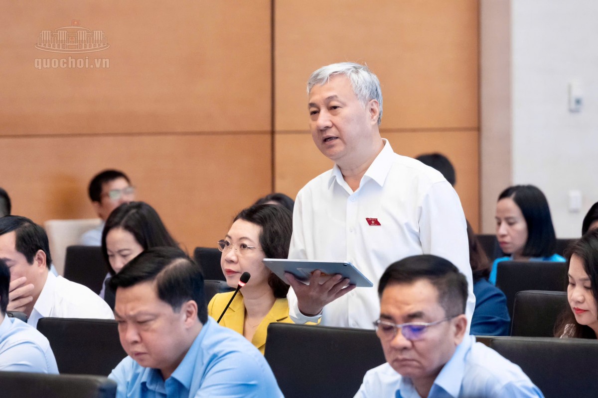  đại biểu Trần Văn Lâm (Đoàn ĐBQH TP Bắc Ninh)