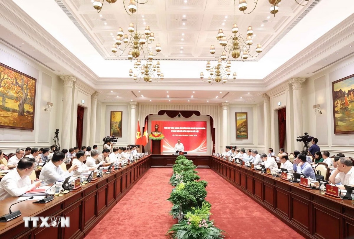 'Pháp luật phải đủ ổn định để người dân, doanh nghiệp yên tâm đầu tư'