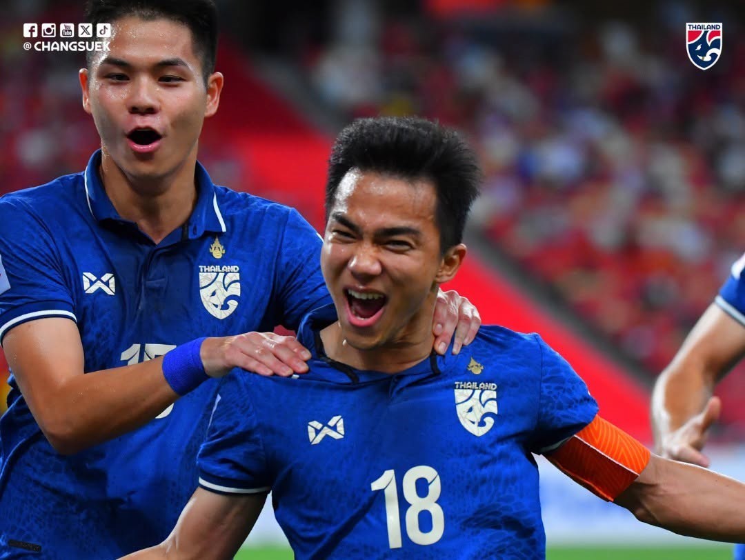 Tiền vệ đội trưởng Chanathip Songkrasin trở lại tuyển Thái Lan sau khi vắng mặt ở ASEAN Cup hồi tháng 8. Ảnh: Liên đoàn Bóng đá Thái Lan