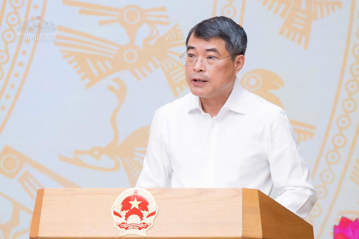 Thủ tướng Lê Minh Hưng nhấn mạnh, xây dựng thể chế phải trở thành động lực cho phát triển, tháo gỡ điểm nghẽn, khơi thông nguồn lực